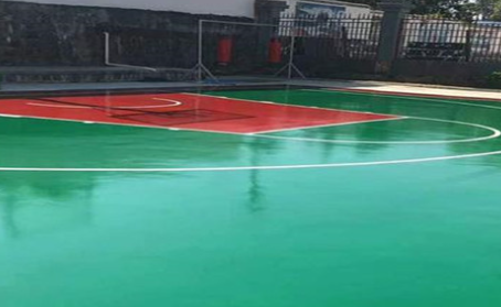 三沙篮球场翻新地面